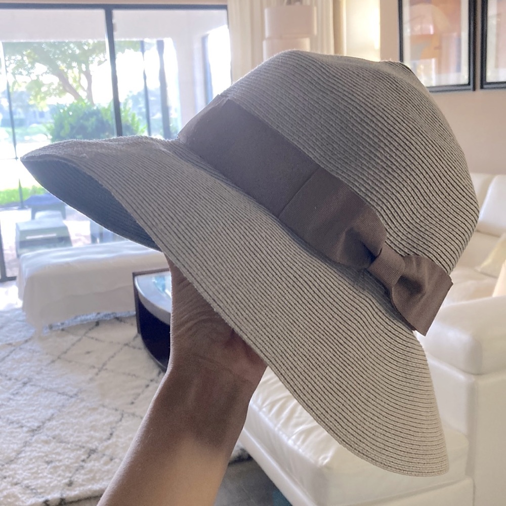 Brontë grey wide brim straw hat